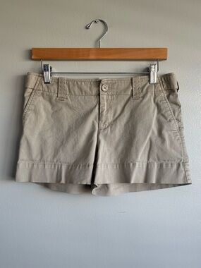 London Jean by Victoria’s Secret Chino Stretch Khaki Shorts Women’s Size 6